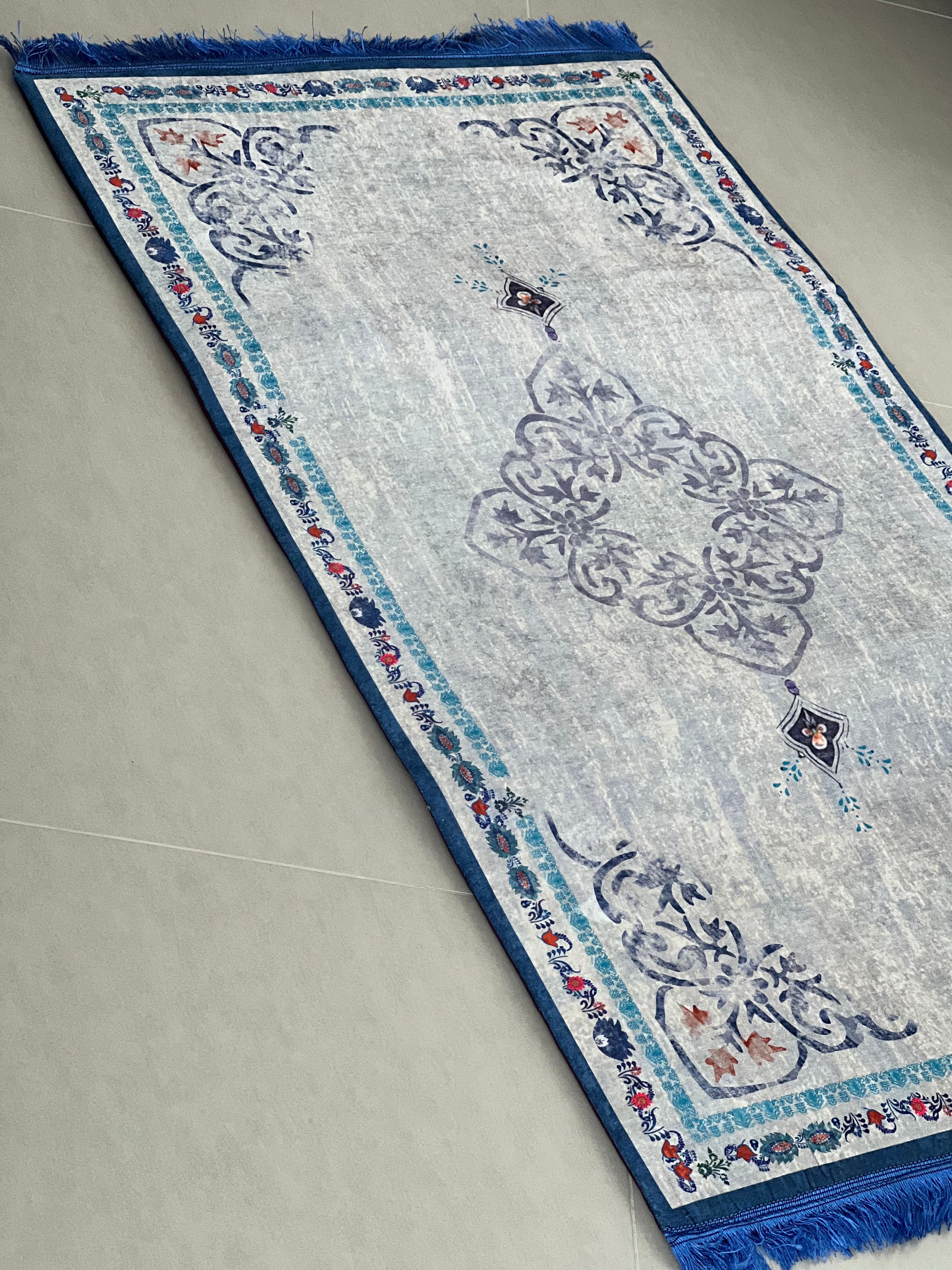 سجادة صلاة تاج