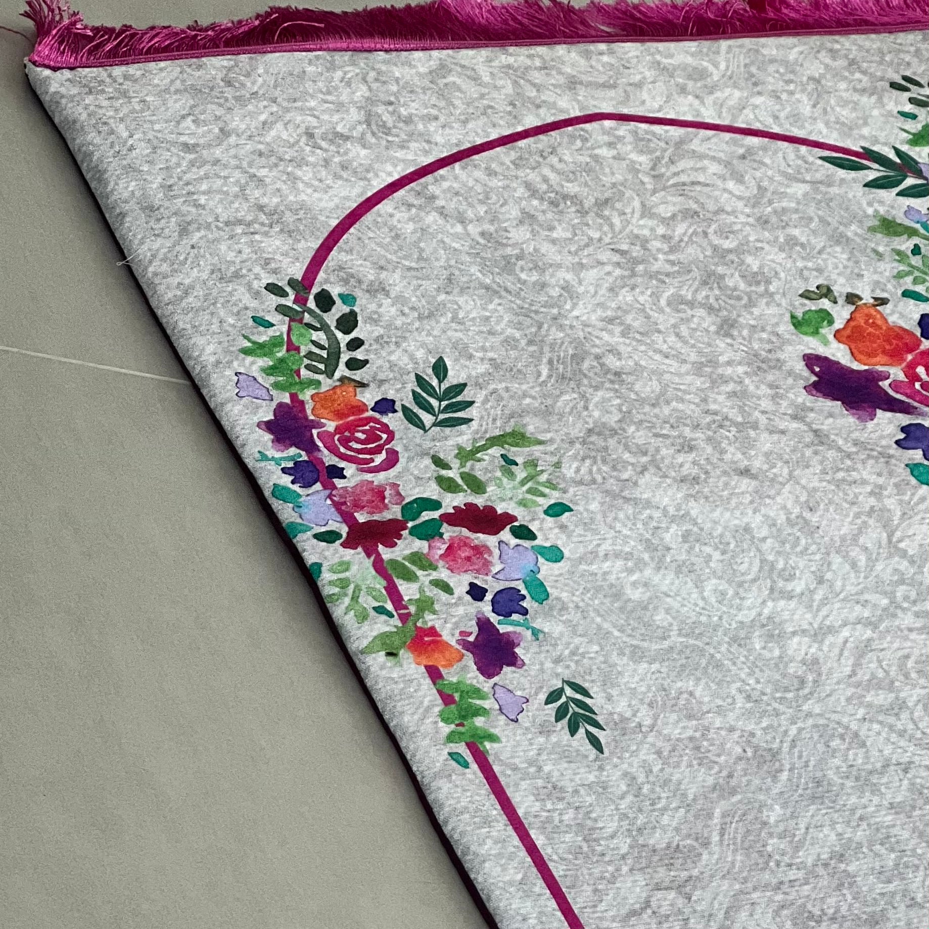 سجادة صلاة الورود الناعمة